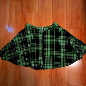 Hot topic green plaid mini skirt